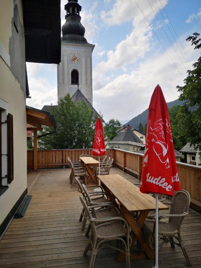 Gasthof Kirchenwirt Gnesau ภายนอก รูปภาพ